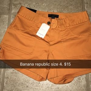 Banana republic size 4 shorts.